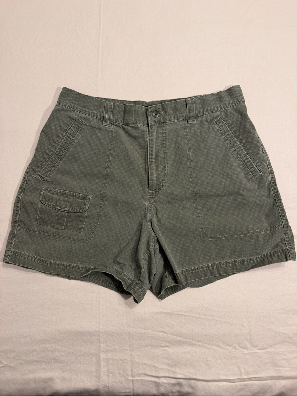 Columbia Cargo Shorts 14 Olive Green